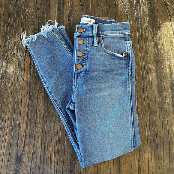 Madewell 10" High Rise Skinny Jeans – Button Front Edition (Size 26) - Picture 6 of 16